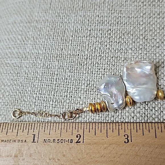 Madeleine Lou Keishi Pearl & Gold Necklace - Picture 7 of 8